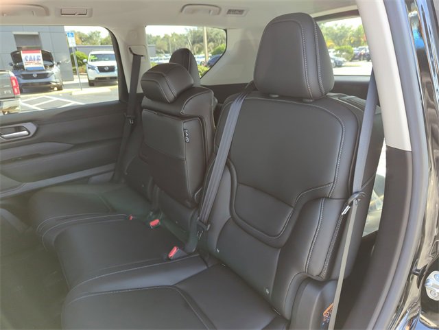 New 2026 Nissan Armada SV image 22