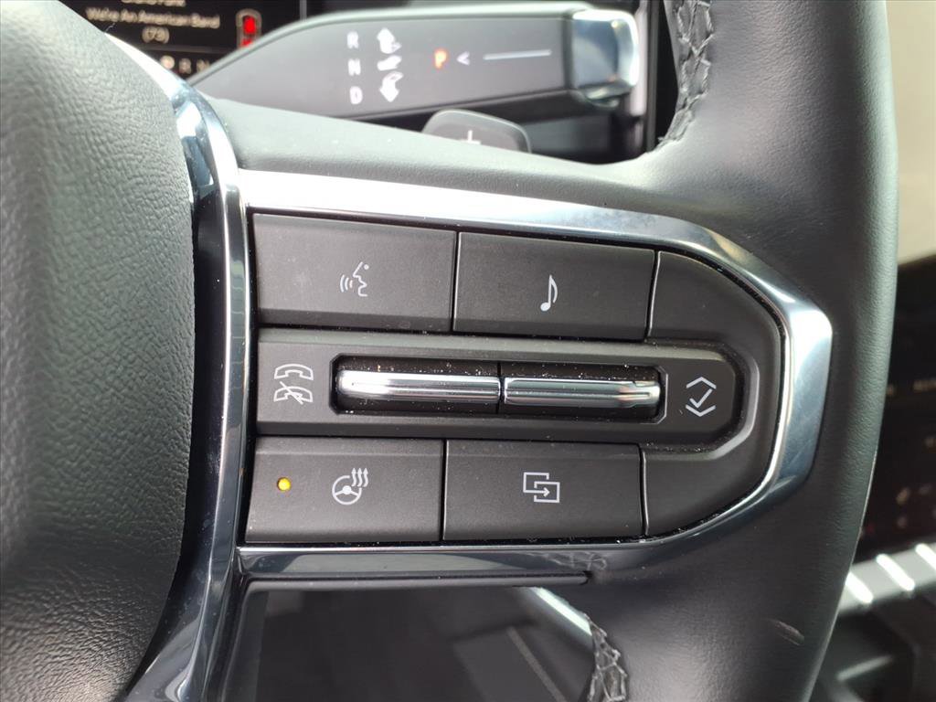 Used 2025 GMC Acadia Elevation image 11