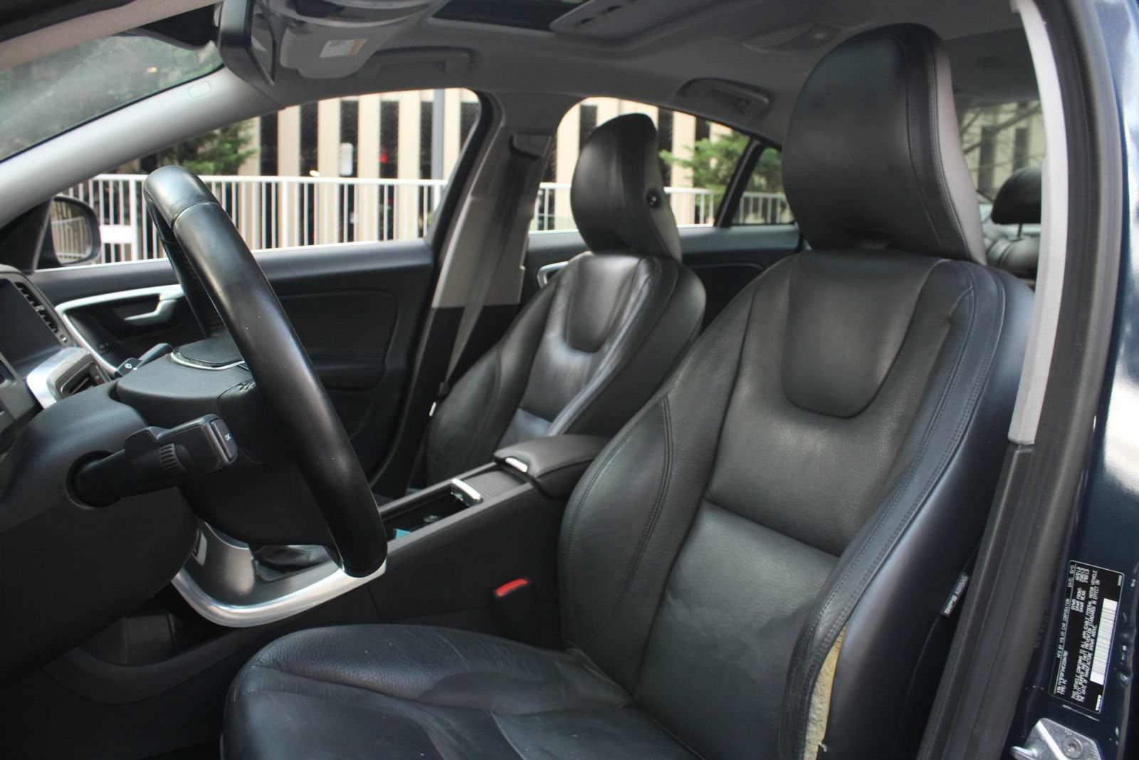 Used 2014 Volvo S60 T5 FWD image 16