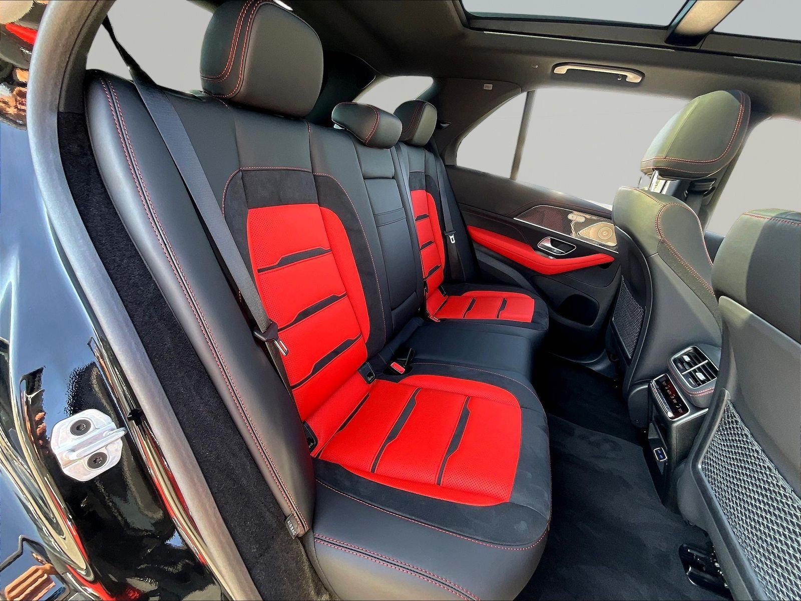 Certified 2024 Mercedes-Benz GLE 53 AMG 4MATIC image 25