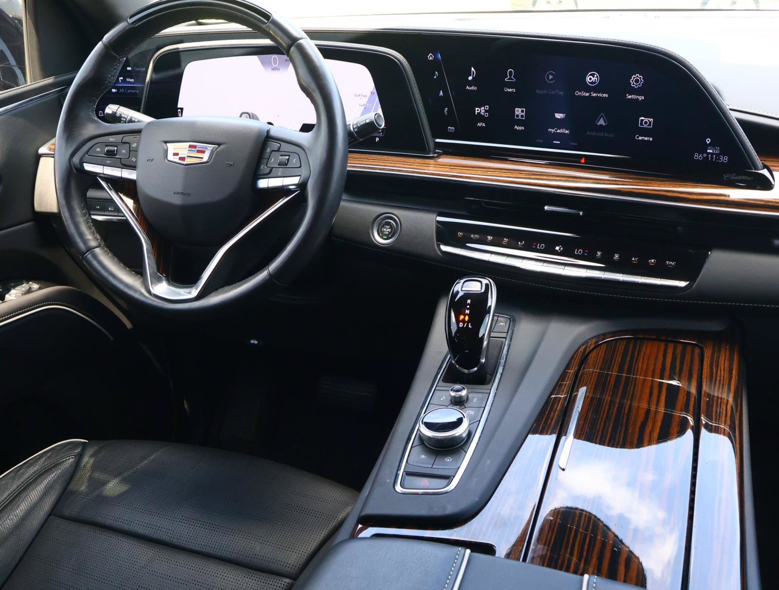 Used 2023 Cadillac Escalade Premium Luxury AWD/4WD image 14