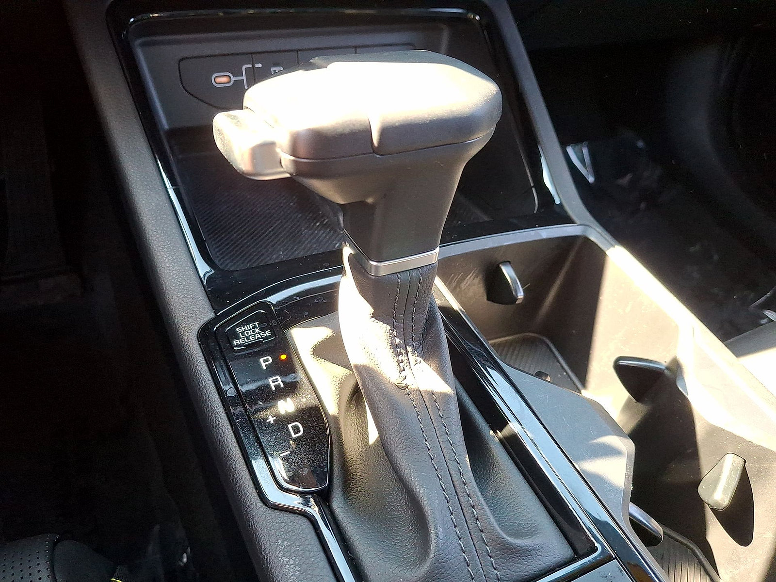 Used 2025 Kia K5 GT w/ GT1 Package FWD image 12