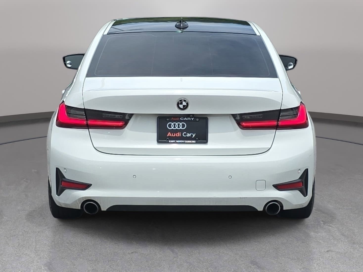 Used 2020 BMW 330i xDrive Sedan w/ Convenience Package AWD/4WD image 6