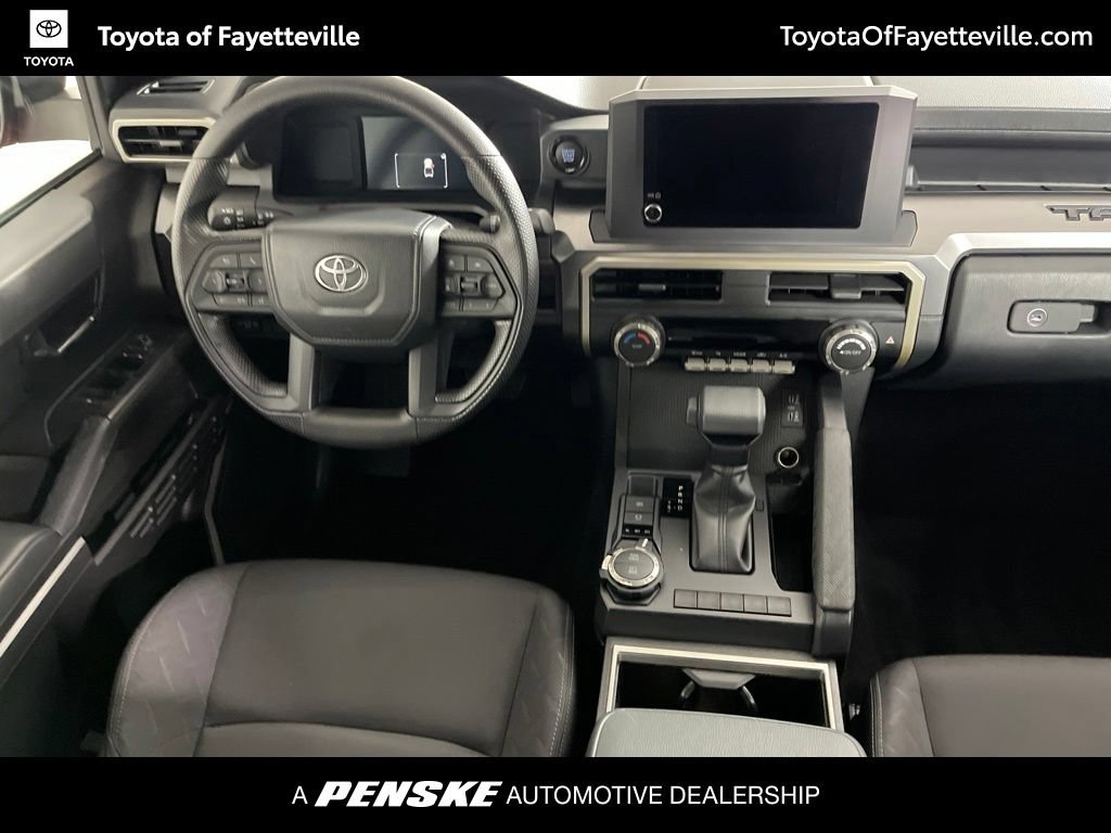 Used 2025 Toyota Tacoma SR5 AWD/4WD image 15