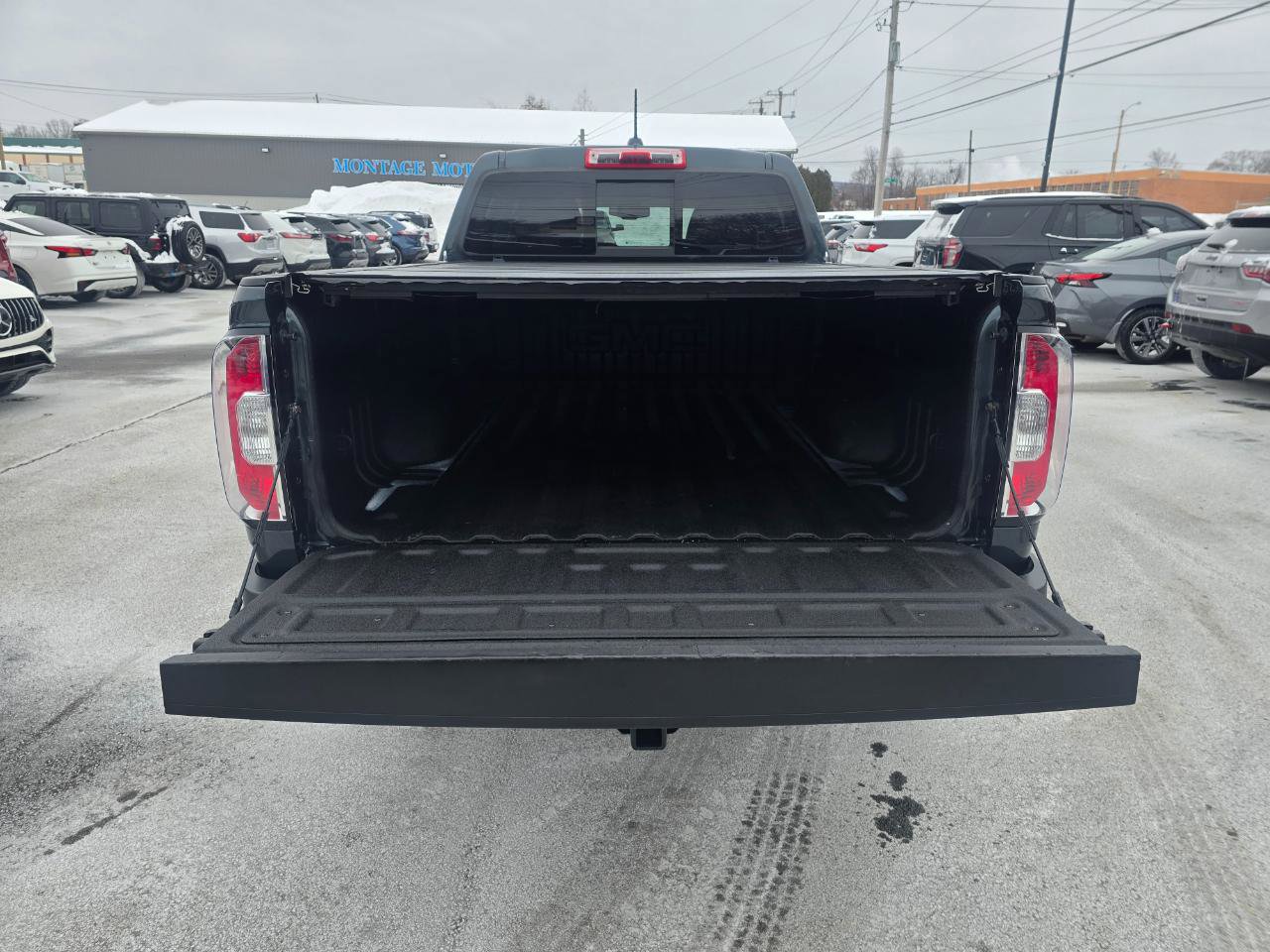 Used 2018 GMC Canyon SLT w/ Trailering Package image 18