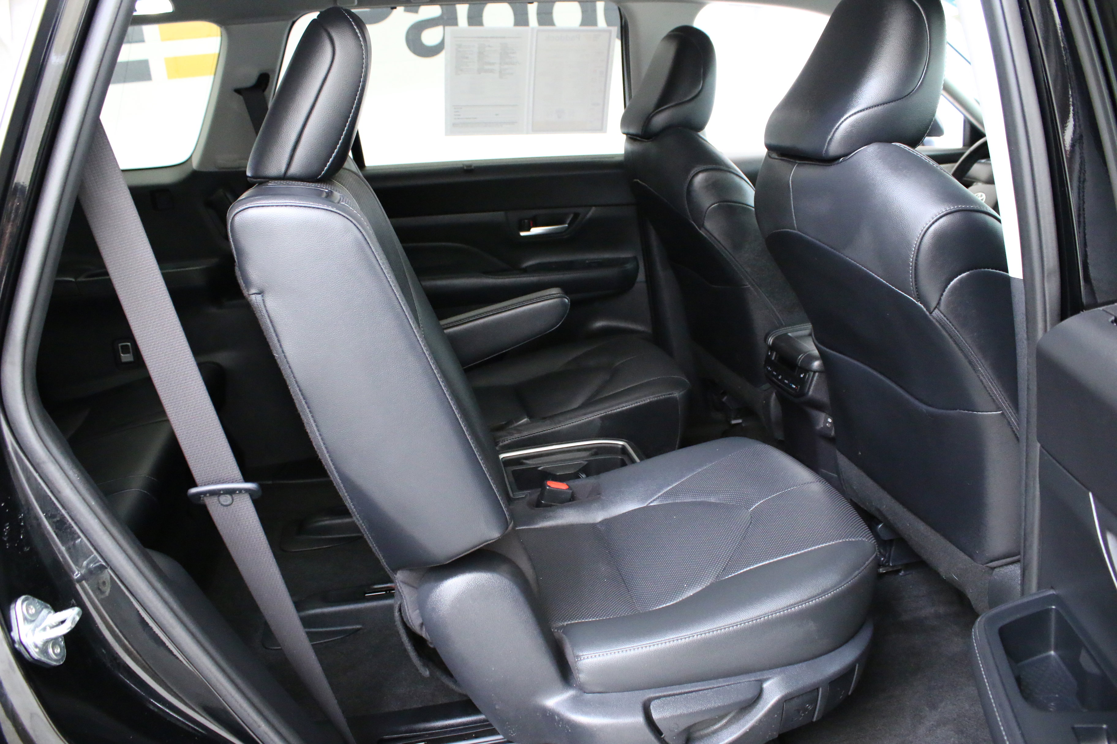 Used 2024 Toyota Grand Highlander Limited image 27