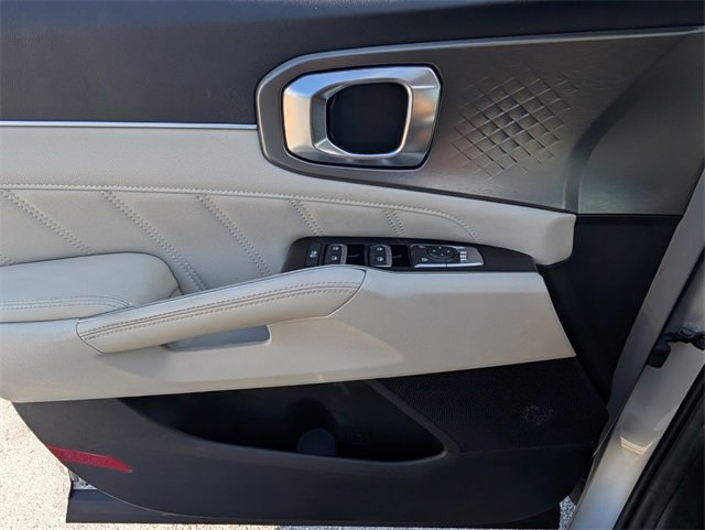 Used 2021 Kia Sorento SX image 28