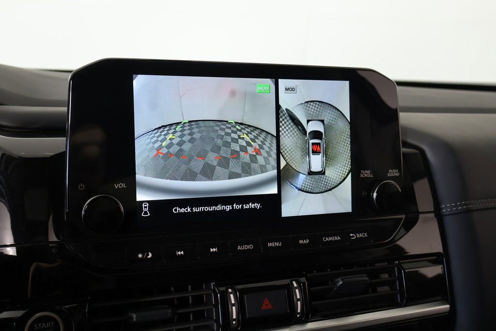 Used 2024 Nissan Pathfinder Platinum image 6