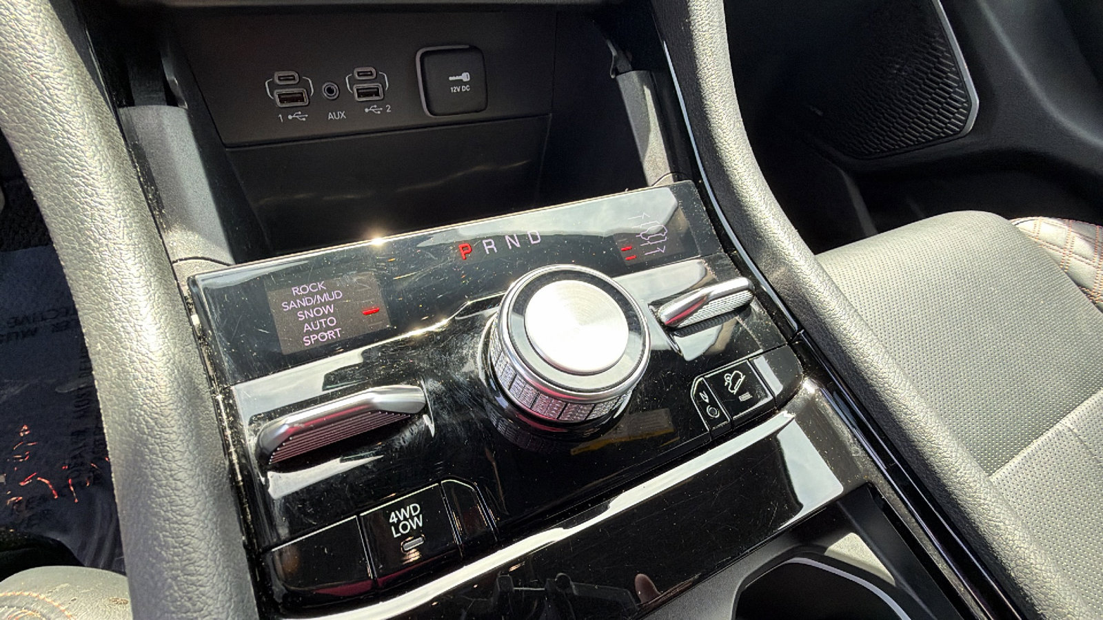 Used 2025 Jeep Grand Cherokee L Summit w/ Advanced Protech Group IV image 34