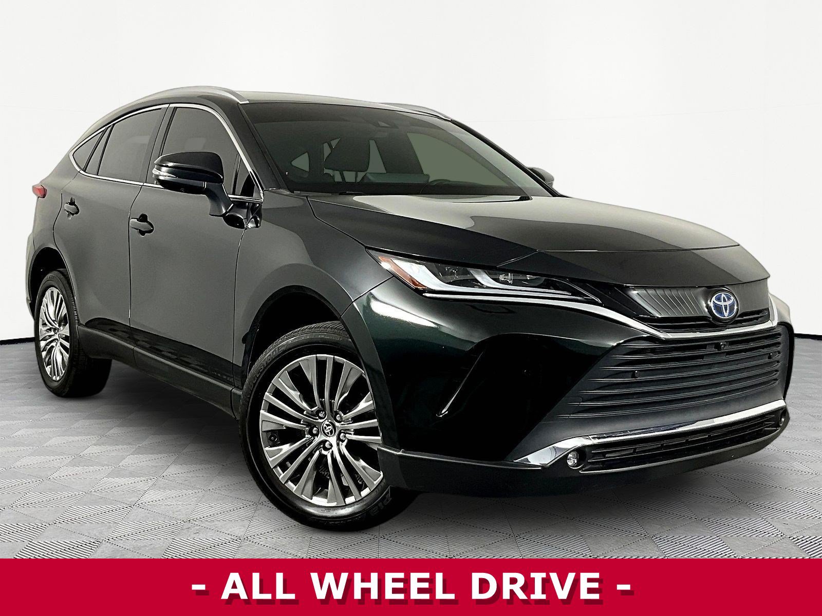 Used 2022 Toyota Venza Limited AWD/4WD image 3