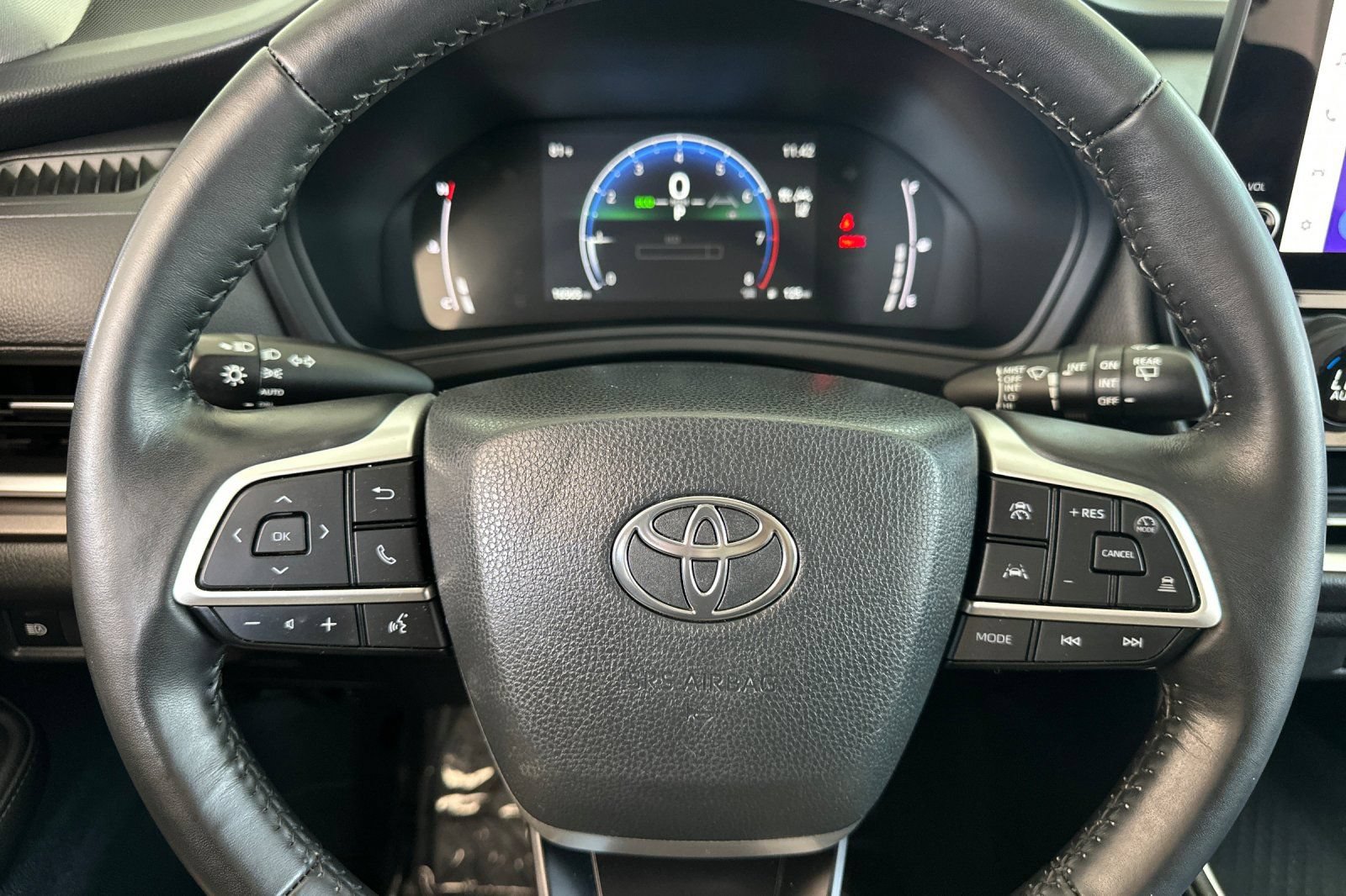 Used 2024 Toyota Grand Highlander FWD image 31