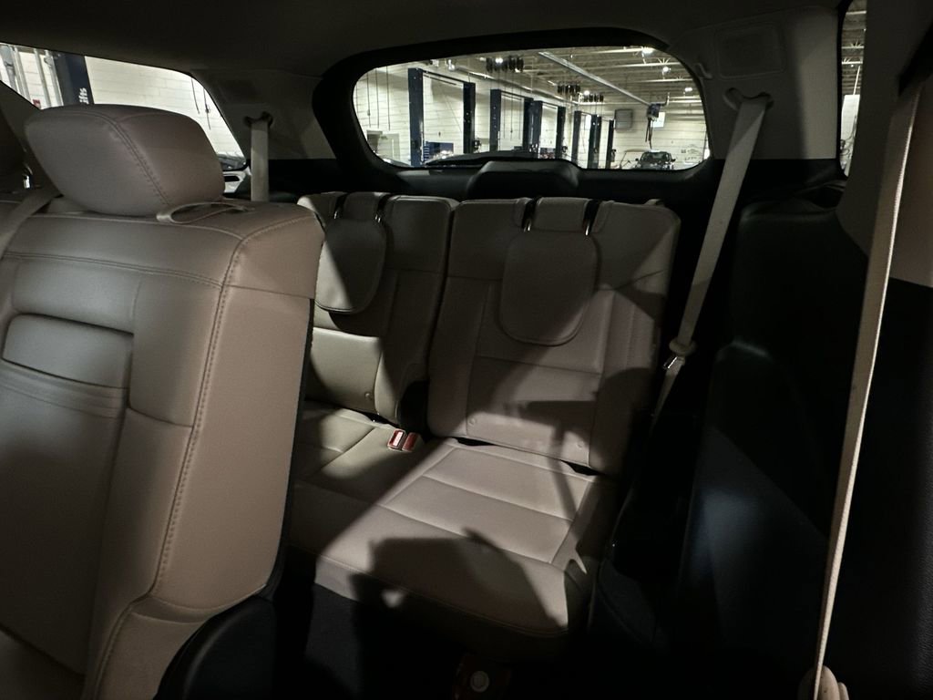Used 2024 Ford Explorer Limited image 25