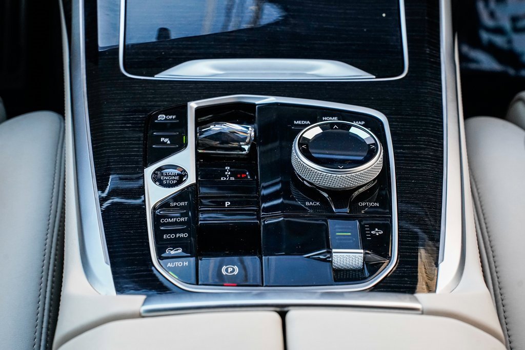 Used 2023 BMW X7 M60i w/ Executive Package image 14