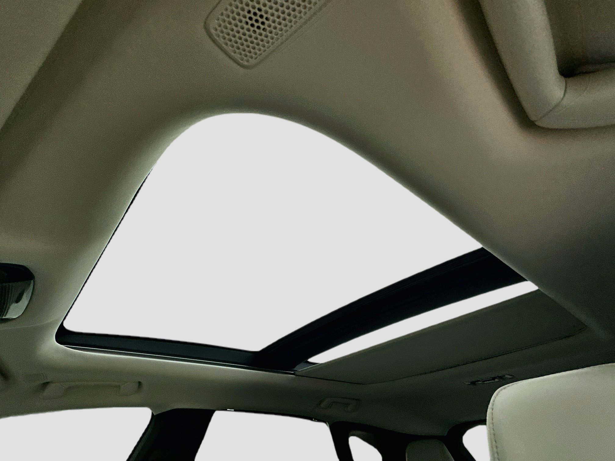 Used 2023 Lexus RX 350 FWD w/ Cold Area Package image 19