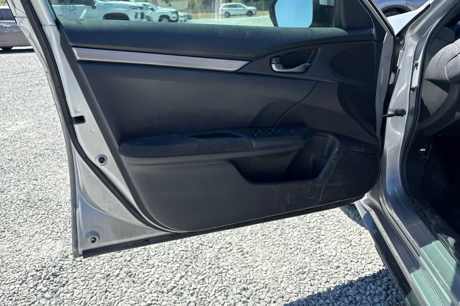 Used 2017 Honda Civic Sport image 15
