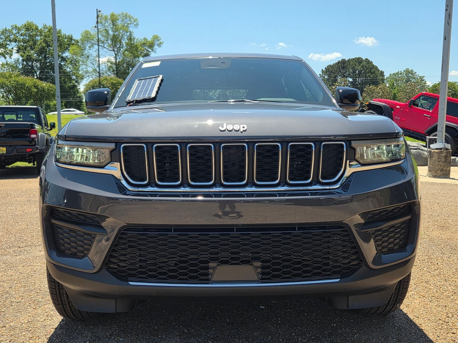 New 2026 Jeep Grand Cherokee Laredo X RWD video 2