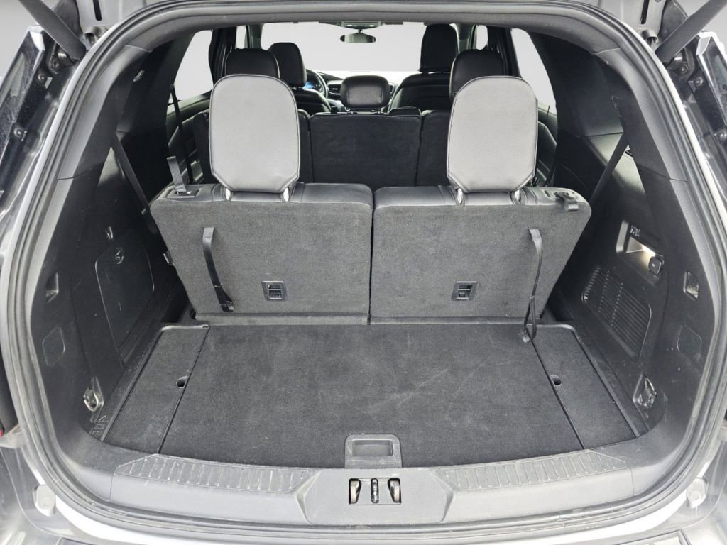 Used 2020 Ford Explorer XLT w/ Equipment Group 202A AWD/4WD image 27