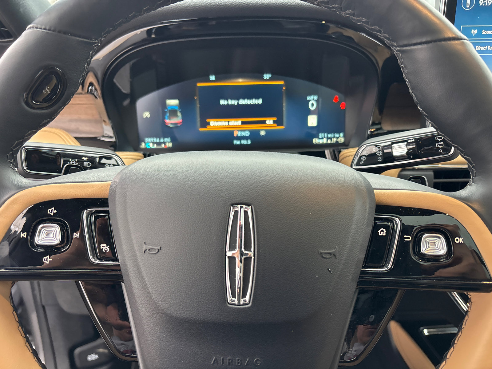 Certified 2023 Lincoln Corsair Reserve w/ Equipment Group 201A image 16