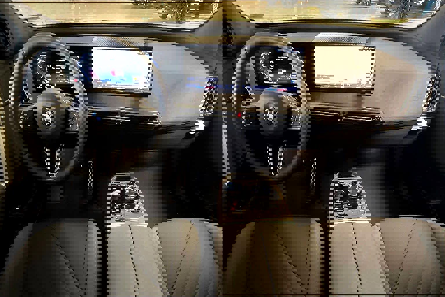 New 2026 BMW iX xDrive45 w/ M Sport Package image 5