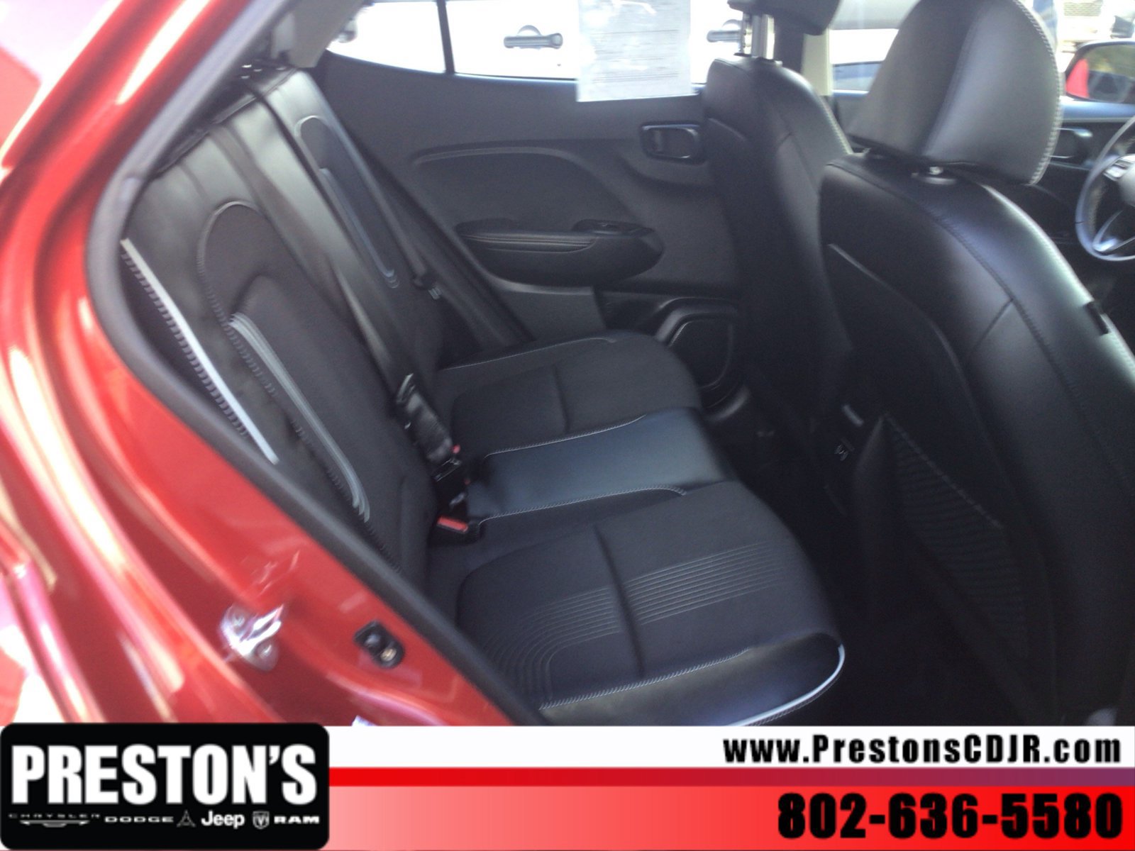 Used 2024 Hyundai Venue Limited FWD image 19