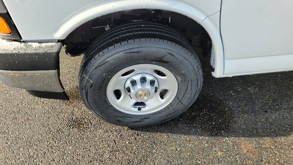 New 2025 Chevrolet Express 2500 w/ Communications Package image 6