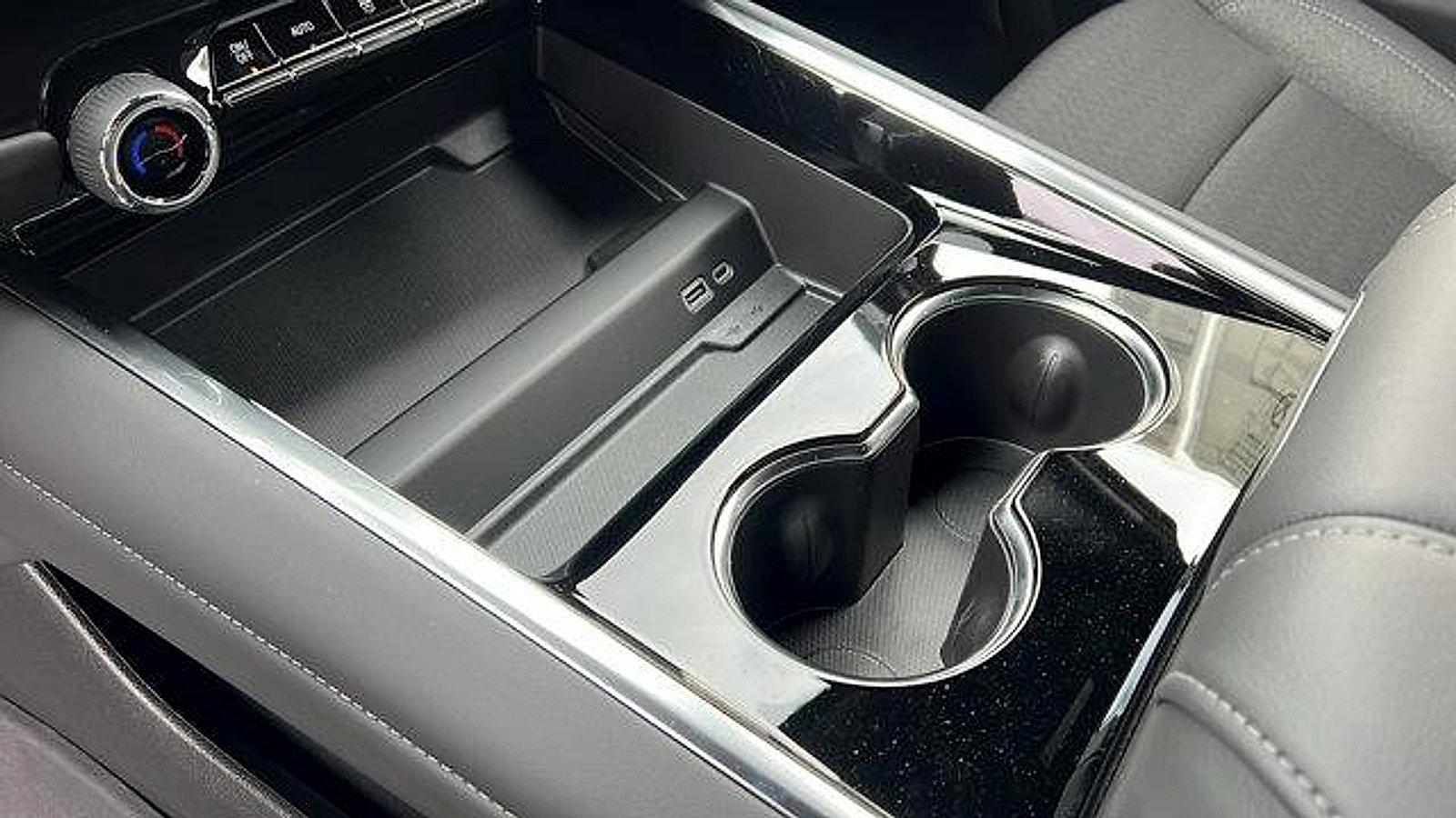 New 2026 Chevrolet Tahoe LS w/ LPO, Get Active Package image 21