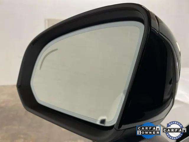 Used 2025 Volvo XC40 B5 Plus image 91