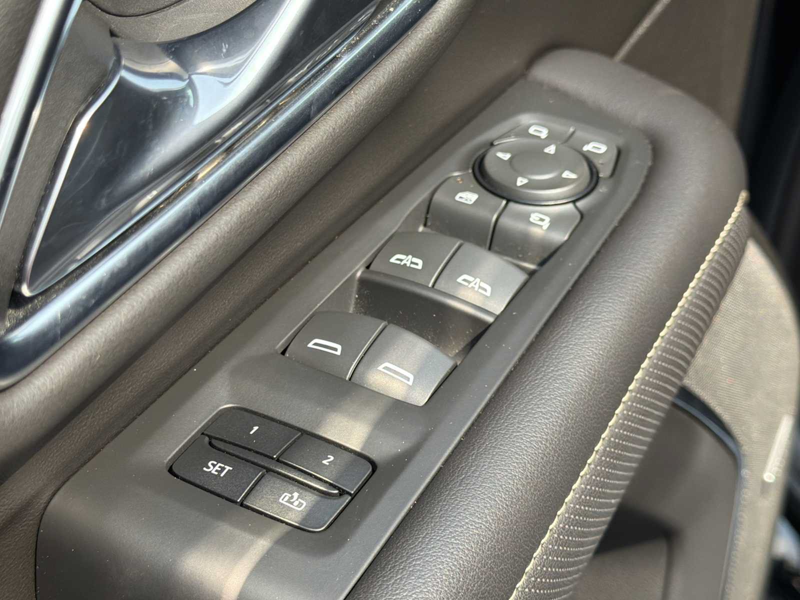 Used 2021 GMC Yukon SLT w/ SLT Luxury Plus Package RWD image 19