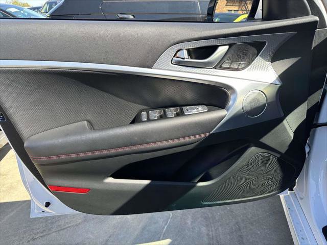 Used 2023 Genesis G70 2.0T w/ Sport Prestige Package image 17