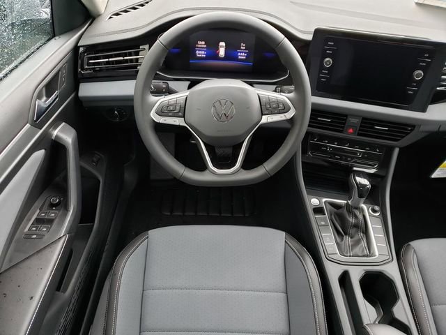 New 2026 Volkswagen Jetta SE image 10