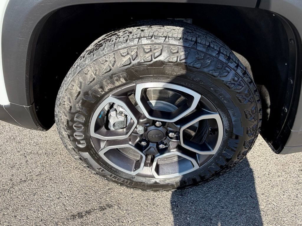 Used 2023 Jeep Grand Cherokee Trailhawk w/ Luxury Tech Group III image 14