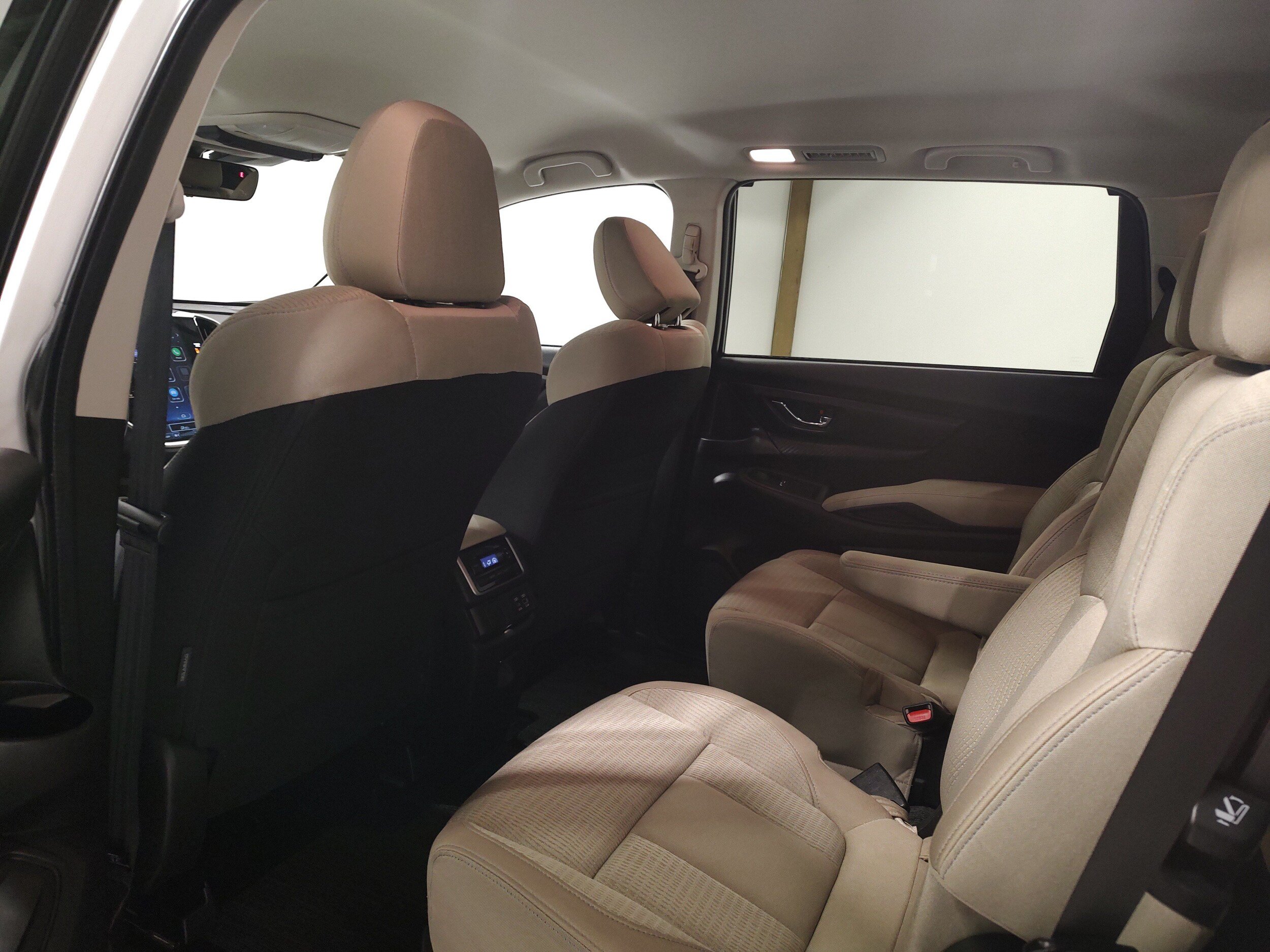 Used 2024 Subaru Ascent Premium w/ Convenience Package AWD/4WD image 11