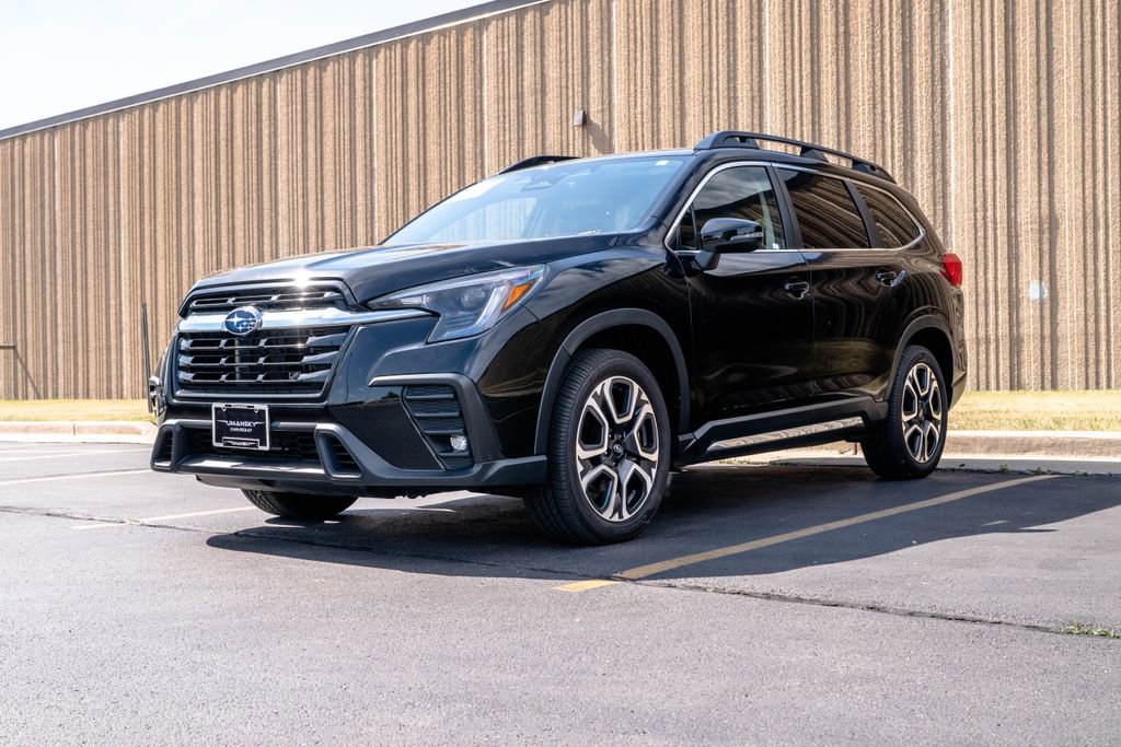 Used 2023 Subaru Ascent Limited AWD/4WD image 4