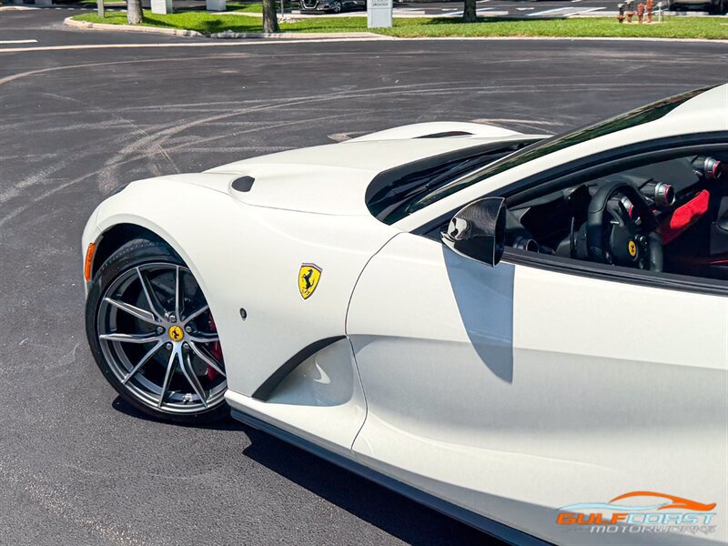 Used 2019 Ferrari 812 Superfast RWD image 45