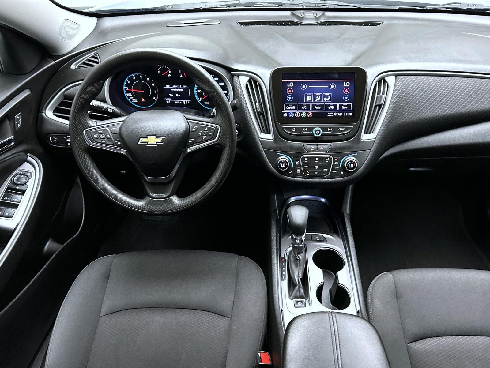 Used 2025 Chevrolet Malibu LT FWD image 14