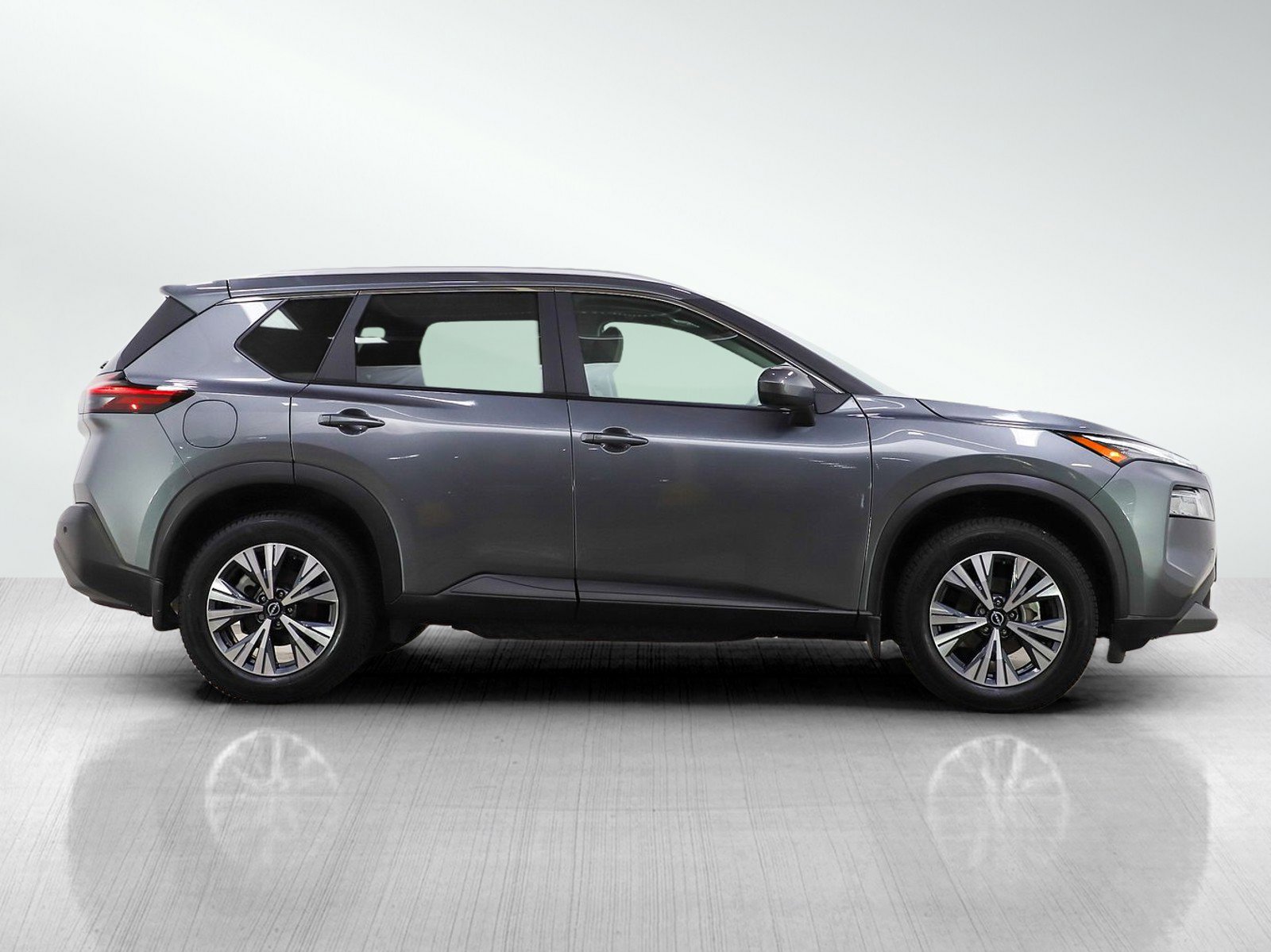 Used 2023 Nissan Rogue SV w/ SV Premium B Package image 6