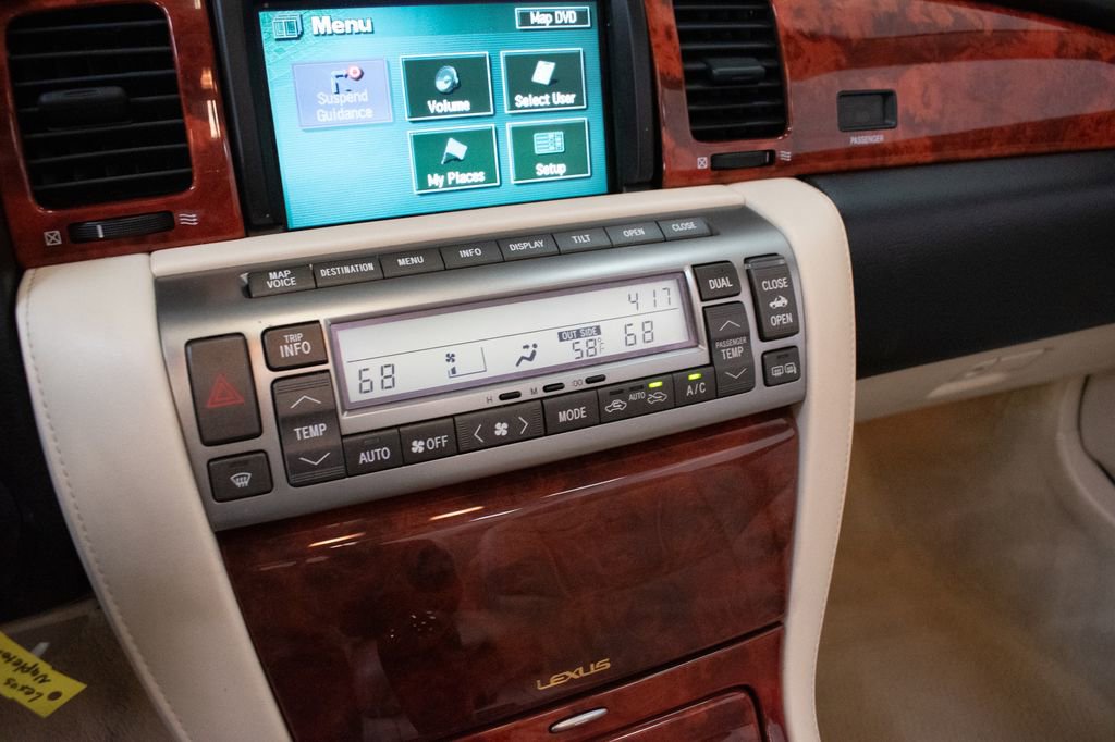 Used 2008 Lexus SC 430 Convertible RWD image 19