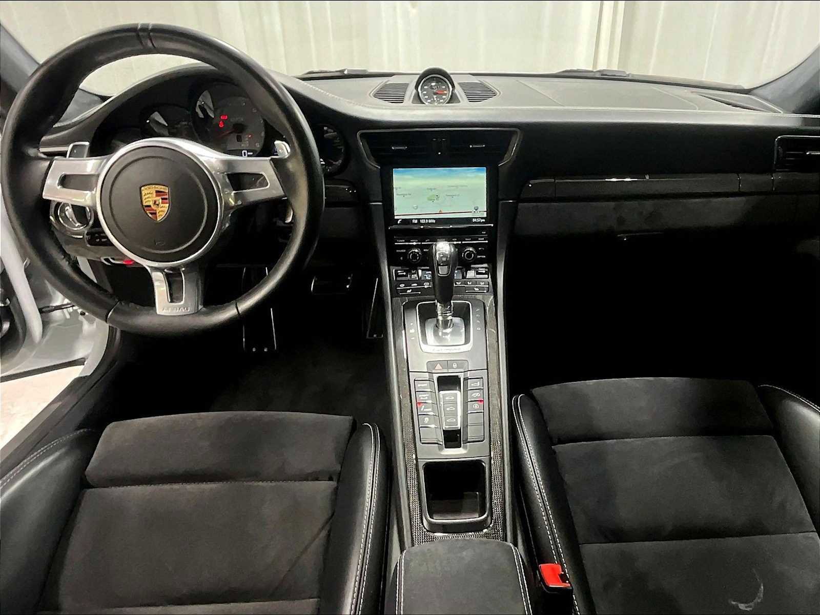 Used 2016 Porsche 911 Carrera GTS image 16