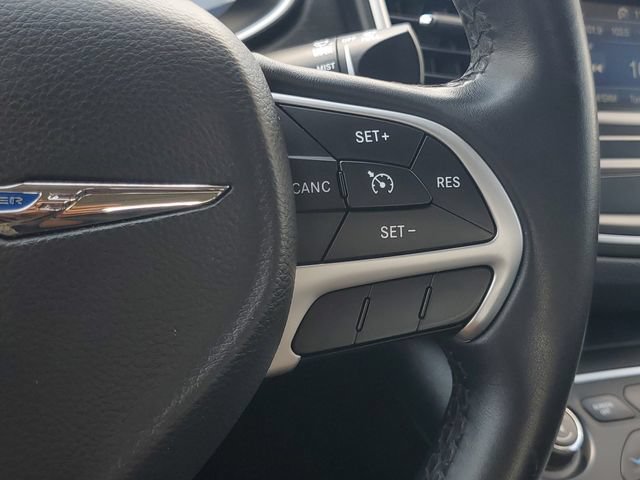 Used 2015 Chrysler 200 Limited w/ Convenience Group FWD image 22