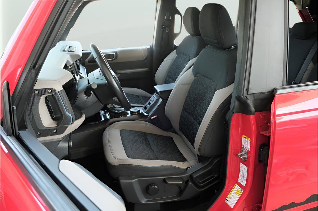 Used 2023 Ford Bronco Wildtrak AWD/4WD image 25