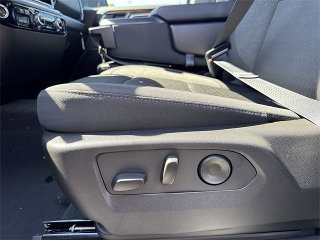 New 2026 GMC Sierra 1500 SLE image 12