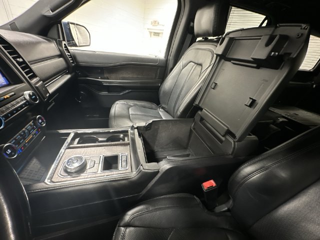 Used 2020 Ford Expedition Limited w/ Equipment Group 302A RWD image 30