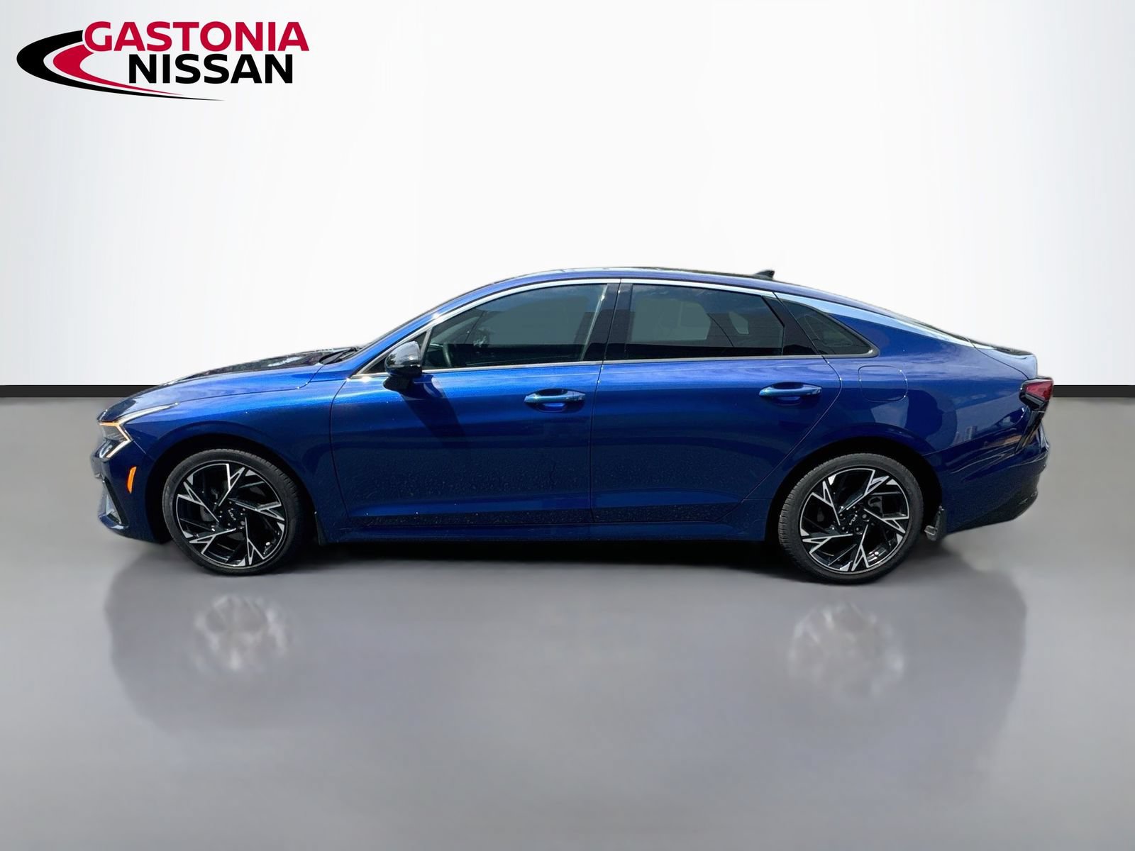 Used 2025 Kia K5 GT-Line w/ GT-Line Premium Package FWD image 5