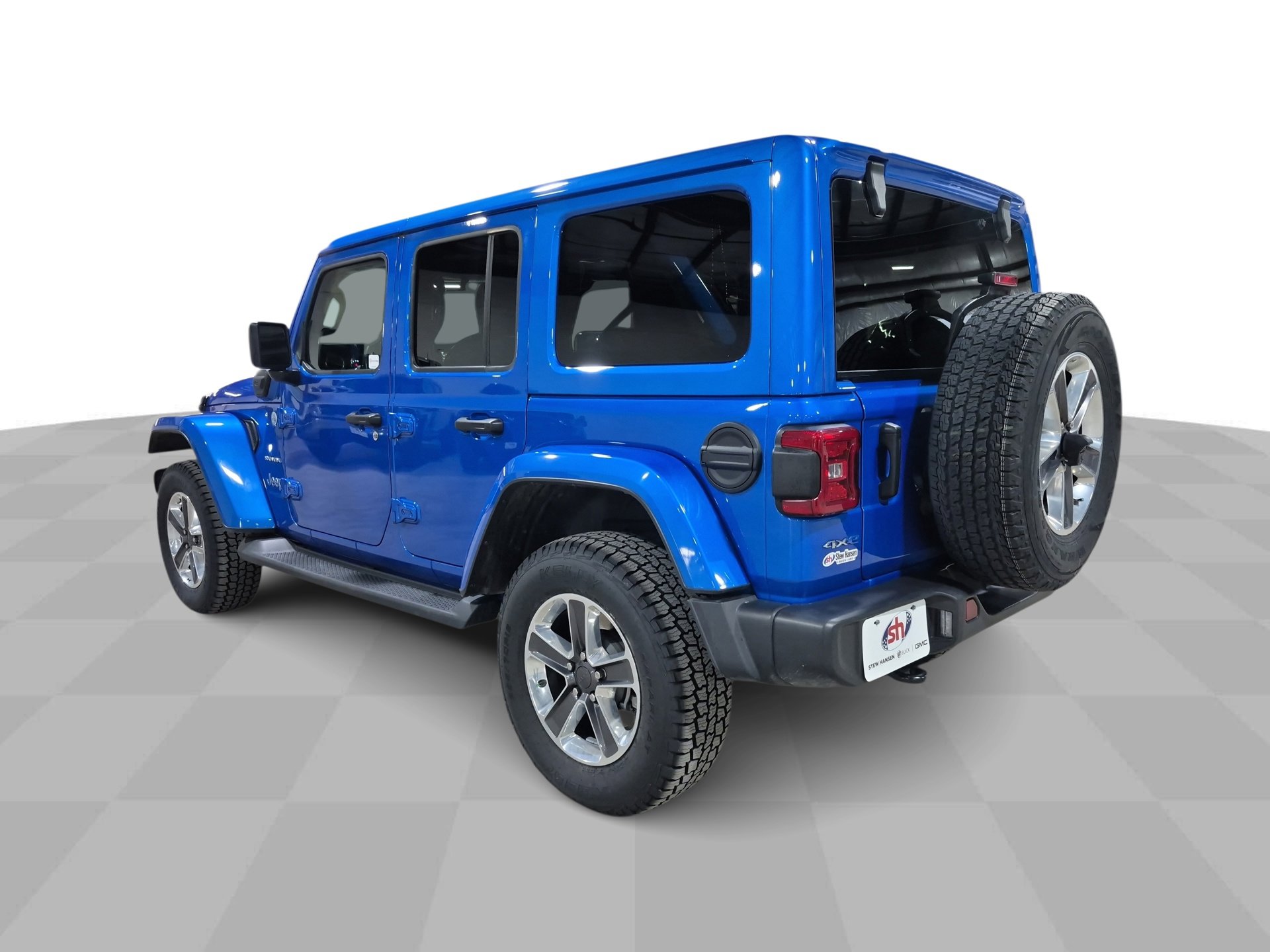 Used 2021 Jeep Wrangler Unlimited Sahara w/ Cold Weather Group image 7