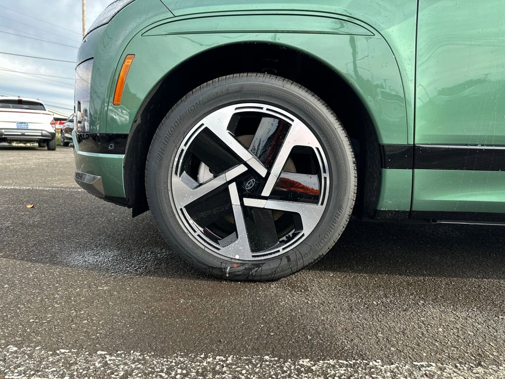 New 2026 Hyundai Ioniq 9 Calligraphy image 16