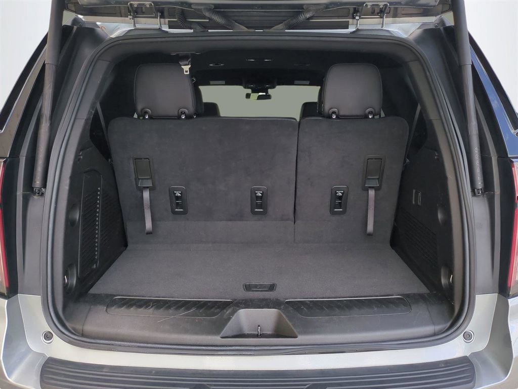 Used 2024 Chevrolet Tahoe LT RWD image 14