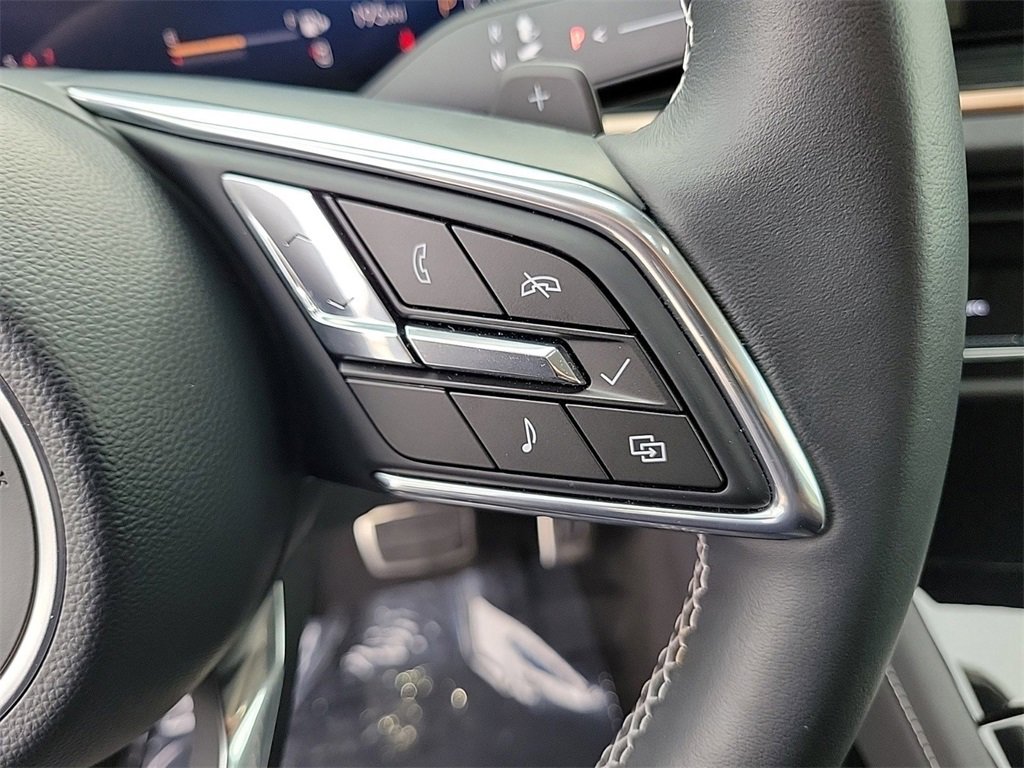 Used 2025 Buick Envision Sport Touring image 22