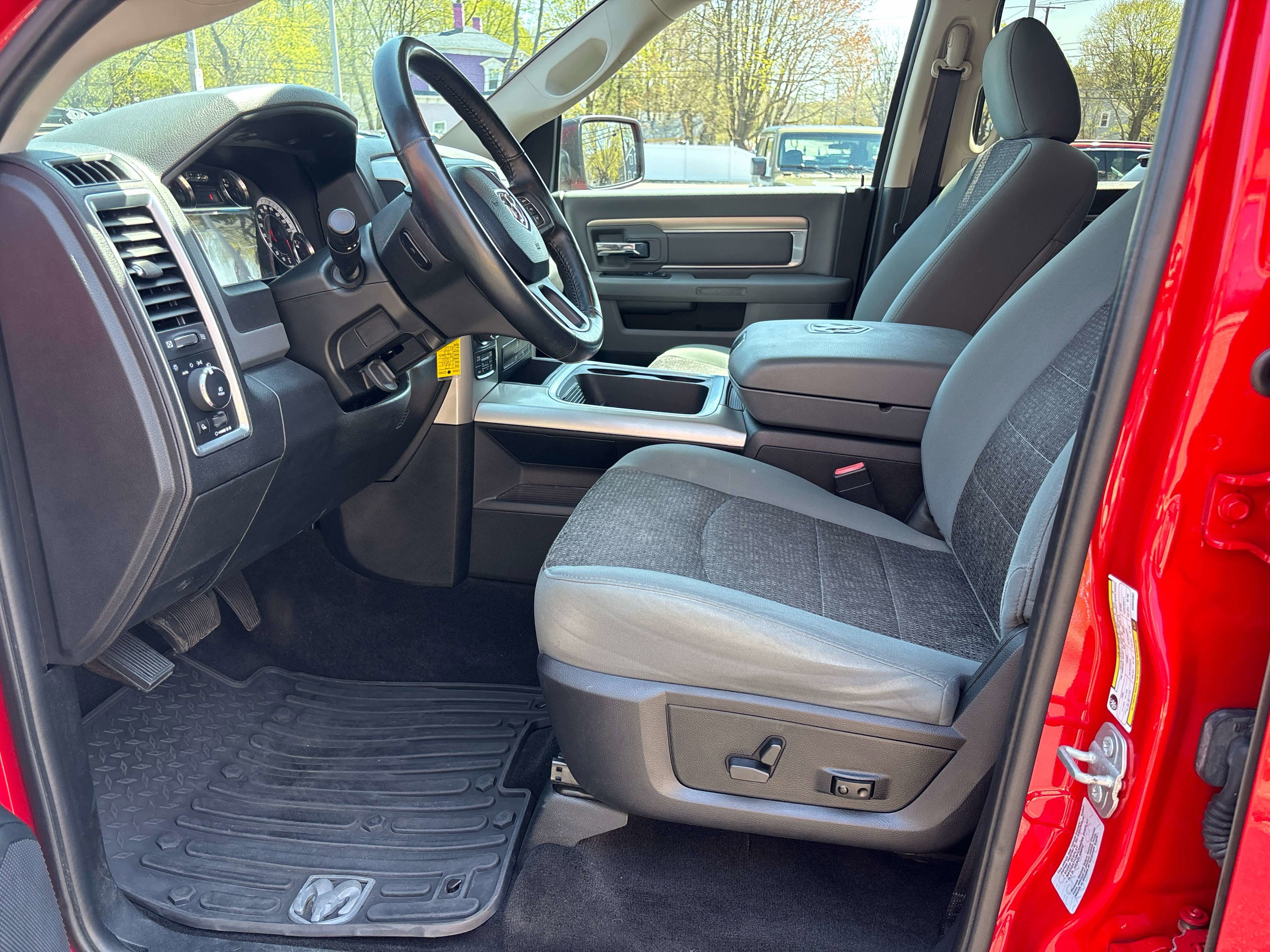 Used 2017 RAM 1500 Big Horn image 9