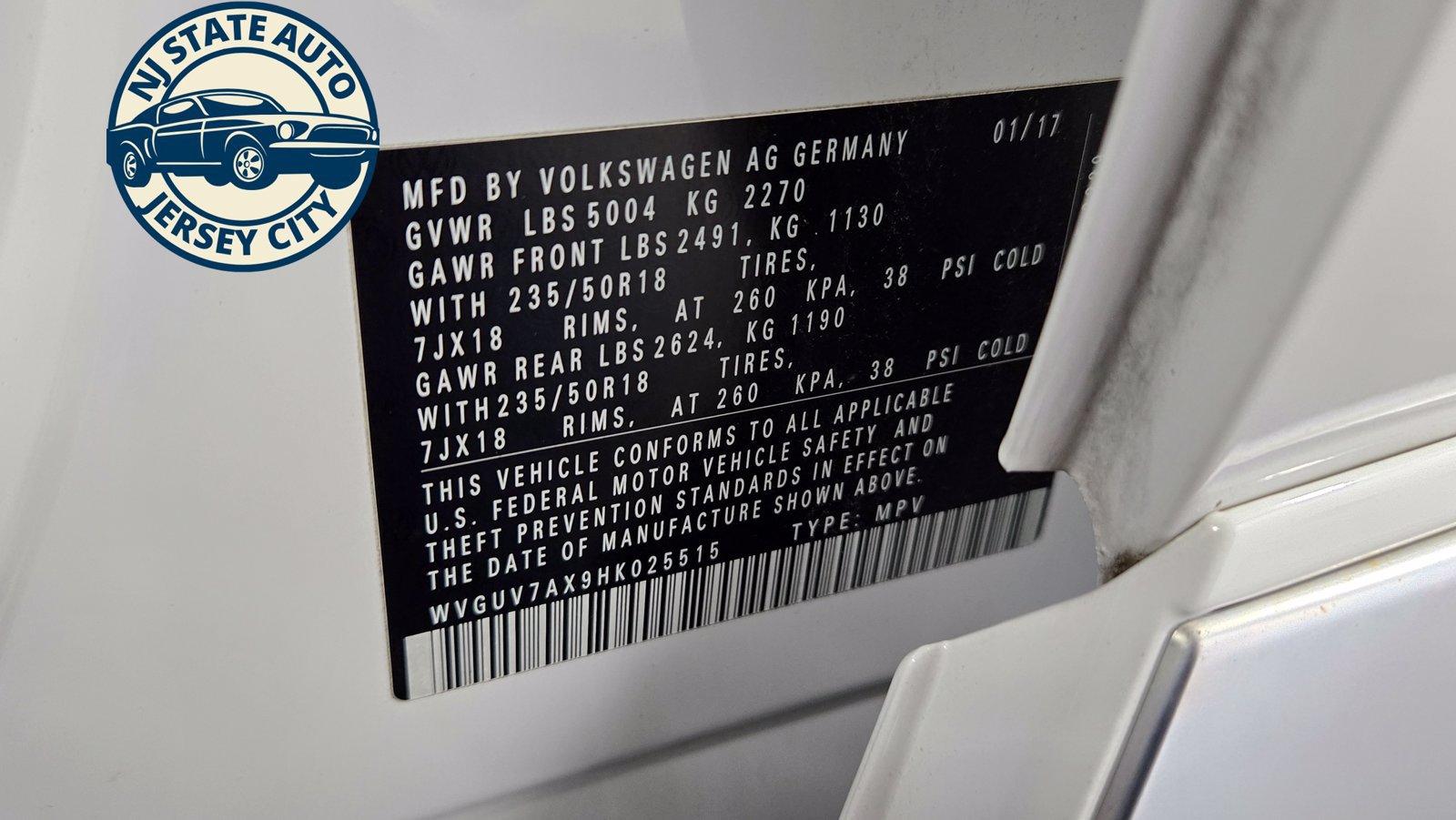 Used 2017 Volkswagen Tiguan Sport AWD/4WD image 25