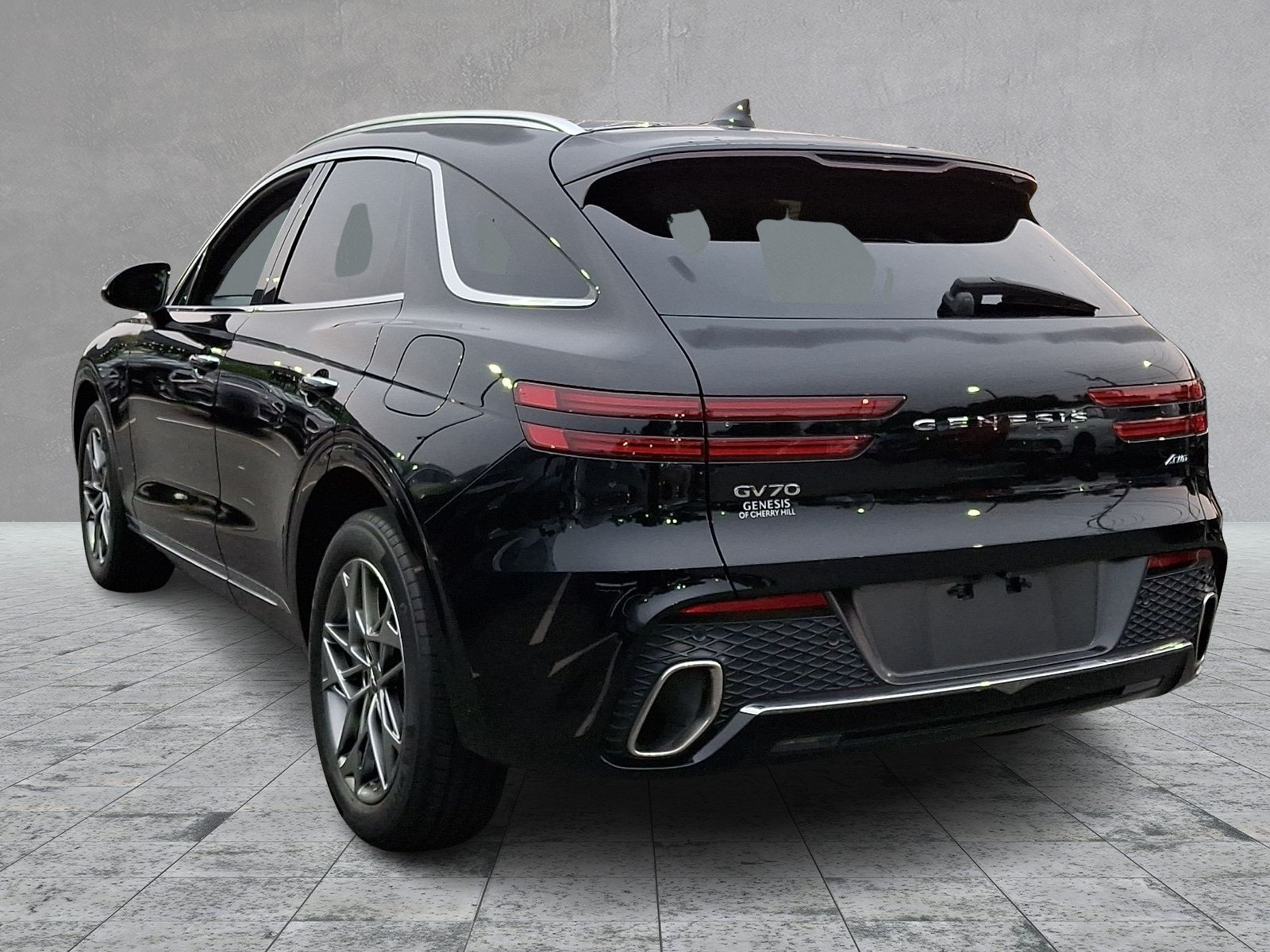 Certified 2024 Genesis GV70 2.5T AWD/4WD image 4